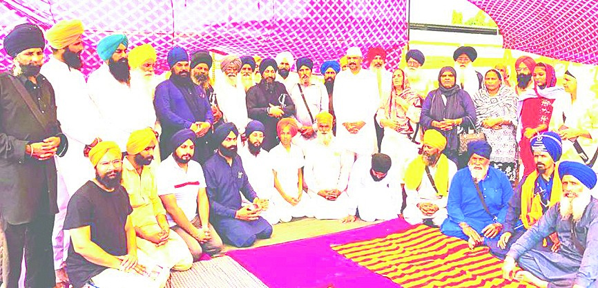 ਪੱਕਾ ਮੋਰਚਾ: ਮੁੱਖ ਮੰਤਰੀ ਦੀ ਕੋਠੀ ਅੱਗੇ ਦੂਜੇ ਦਿਨ ਵੀ ਡਟੀ ਰਹੀ ਸੰਗਤ