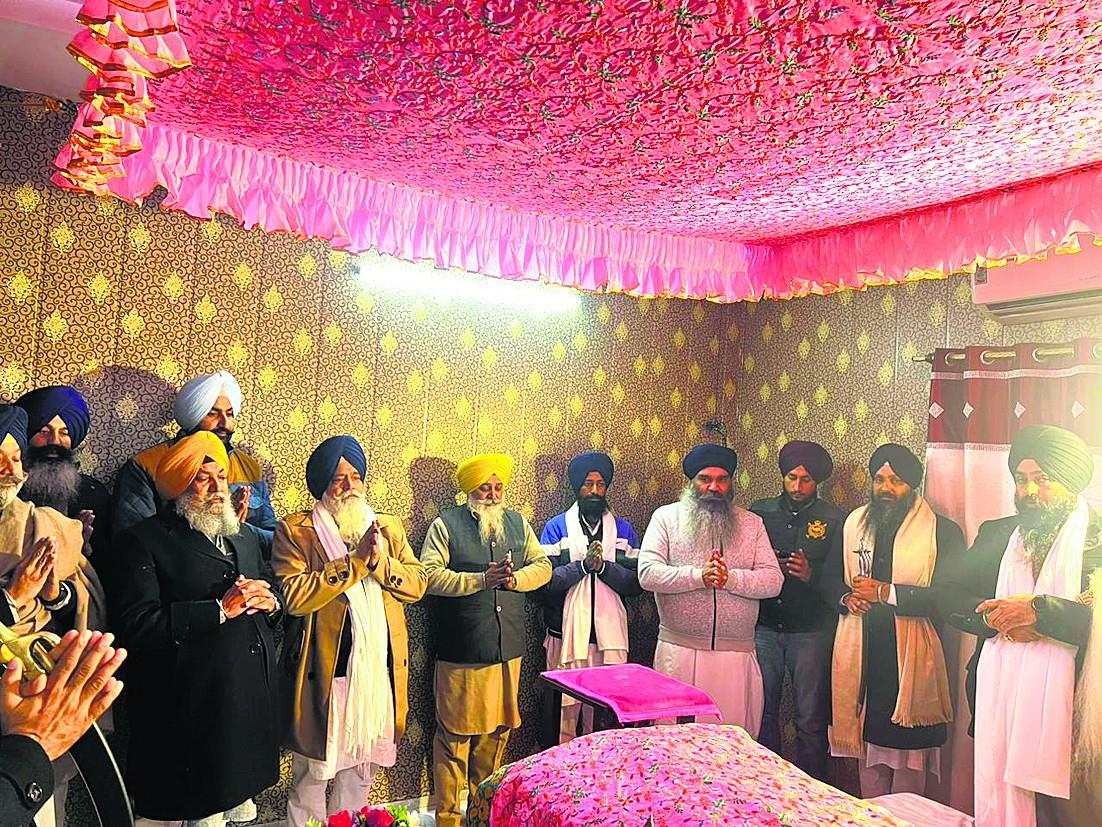 ਫ਼ਤਹਿਗੜ੍ਹ ਸਾਹਿਬ ਵਿੱਚ ਤਿੰਨ ਰੋਜ਼ਾ ਸ਼ਹੀਦੀ ਸਭਾ ਸ਼ਰਧਾ ਨਾਲ ਸ਼ੁਰੂ