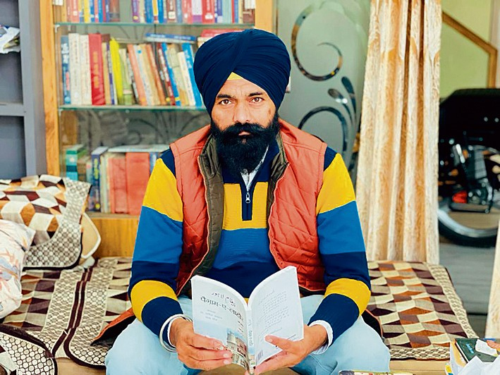 ਸਿੱਖ ਇਤਿਹਾਸ ਜਾਨਣ ਲਈ ਹਿੰਦੂ ਨੌਜਵਾਨ ਨੇ ਸਿੱਖੀ ਫ਼ਾਰਸੀ