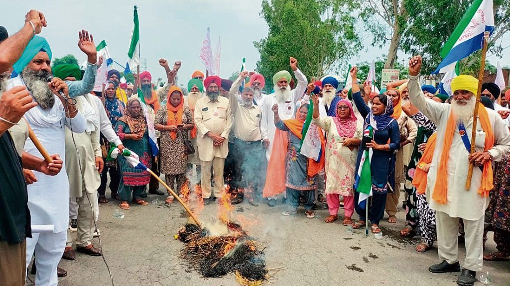 ਲੜਕੀ ’ਤੇ ਤਸ਼ੱਦਦ ਕਰਨ ਵਾਲਾ ਥਾਣਾ ਮੁਖੀ ਤੇ ਤਿੰਨ ਏਐੱਸਆਈ ਲਾਈਨ ਹਾਜ਼ਰ