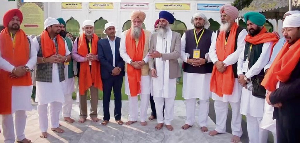 ਸਪੀਕਰ, ਦੋ ਮੰਤਰੀਆਂ ਤੇ ਵਿਧਾਇਕਾਂ ਵੱਲੋਂ ਗੁਰਦੁਆਰਾ ਕਰਤਾਰਪੁਰ ਸਾਹਿਬ ਦੇ ਦਰਸ਼ਨ